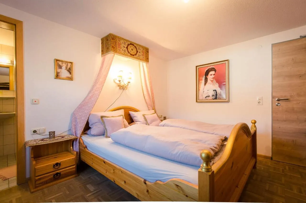 Goldiger Hirsch Bed & Breakfast Immenstadt im Allgaeu